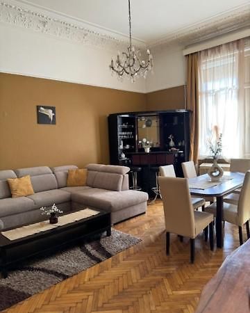 Izabella Home Budapest Budapeste Exterior foto