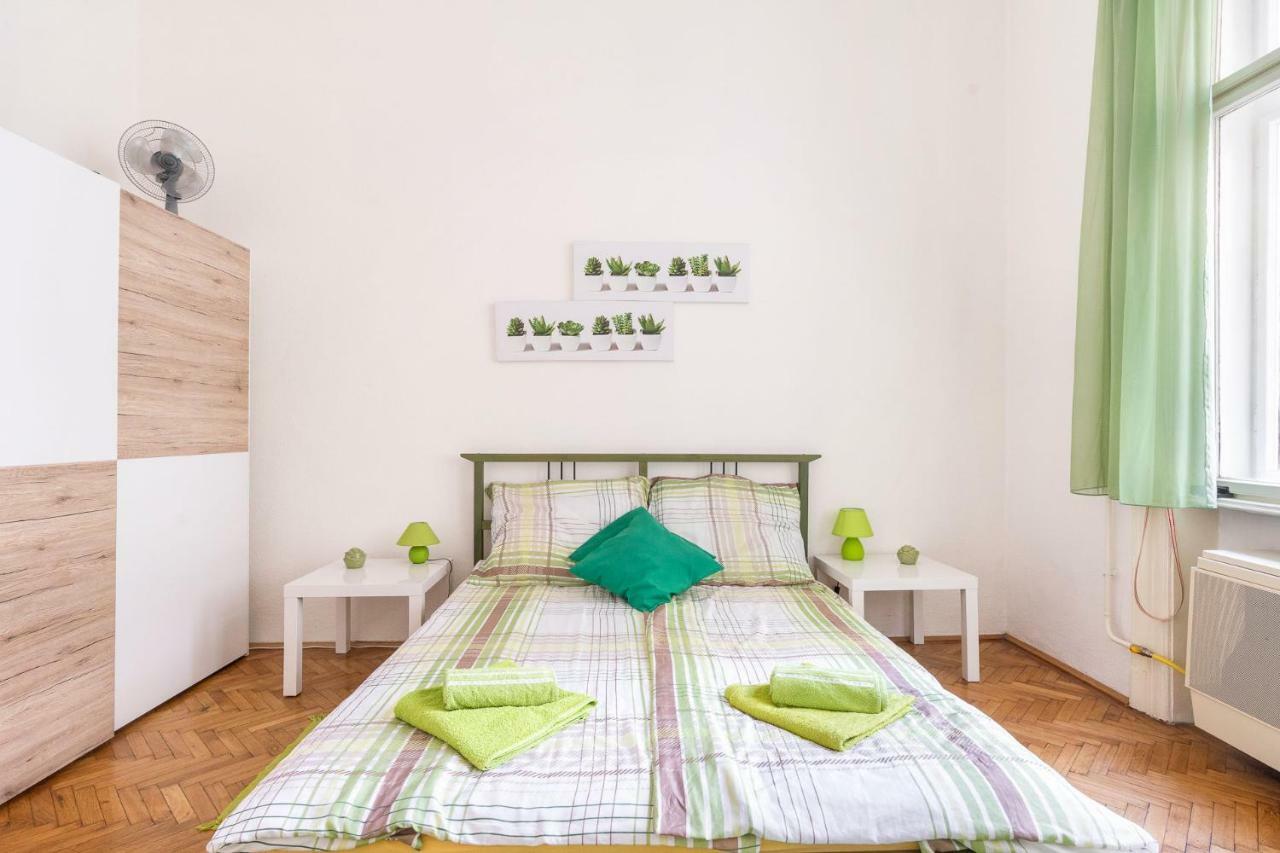 Izabella Home Budapest Budapeste Exterior foto