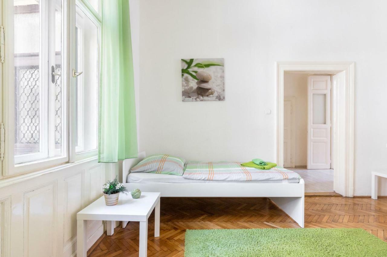 Izabella Home Budapest Budapeste Exterior foto